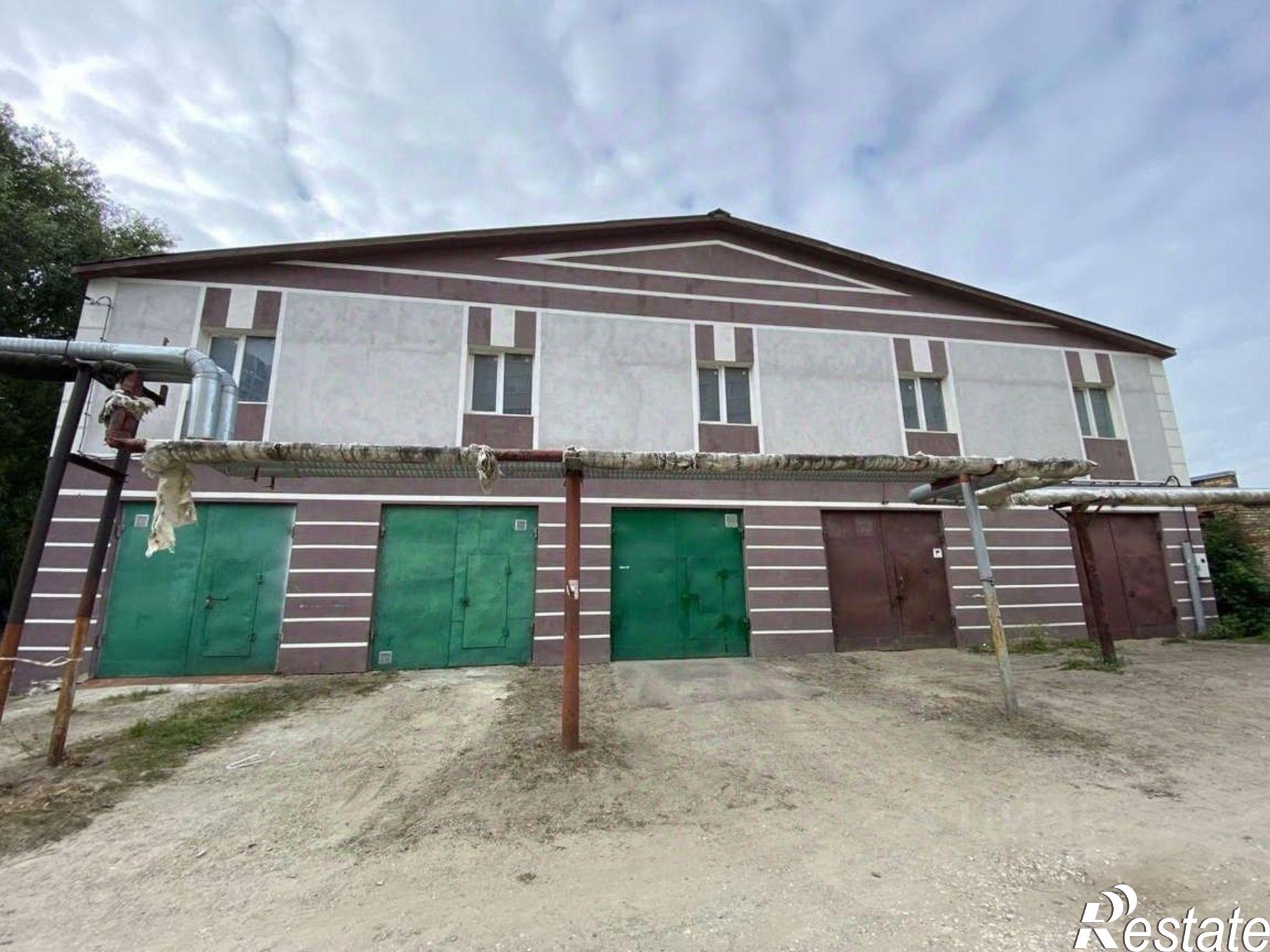 Купить гараж, место в паркинге за 1 700 020 рублей на ул Суворова, 180В