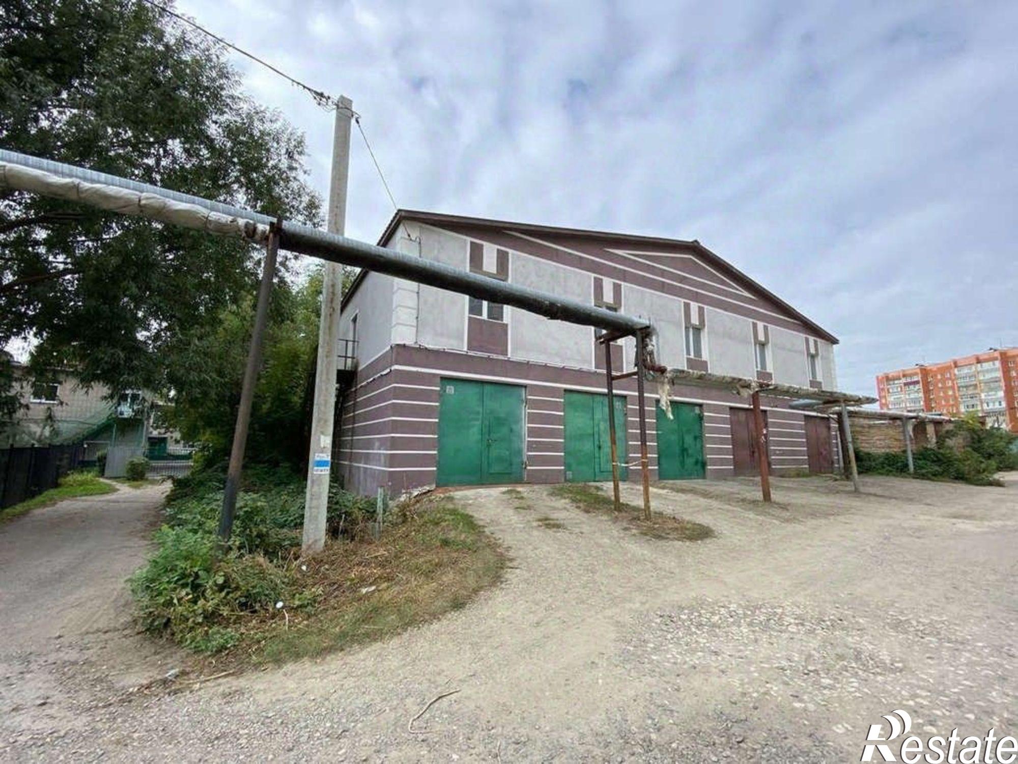 Купить гараж, место в паркинге за 1 700 020 рублей на ул Суворова, 180В