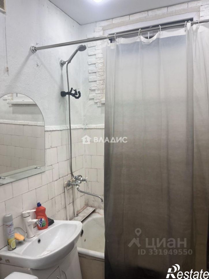3-комн квартира ул Урицкого, 3,  д. 3