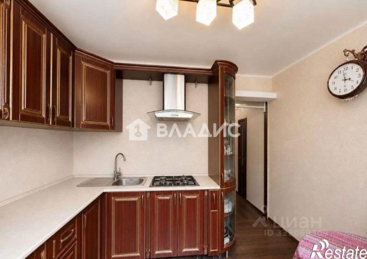 2-комн квартира ул Кижеватова, 1,  д. 1