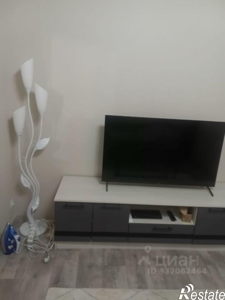 2-комн квартира ул Ленинградская, 8,  д. 8