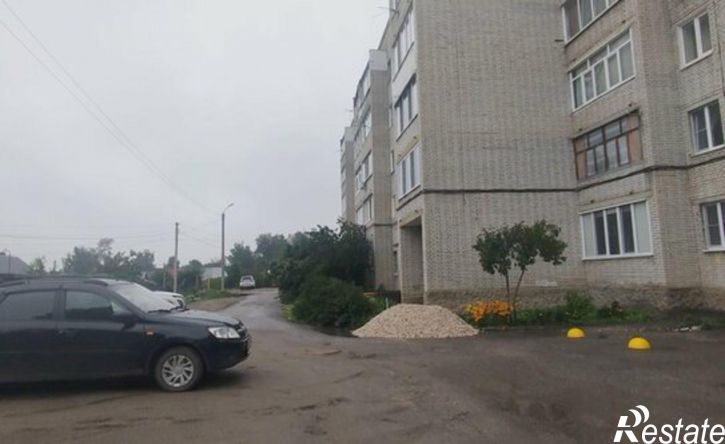 3-комн квартира ул Ушакова, 2,  д. 2