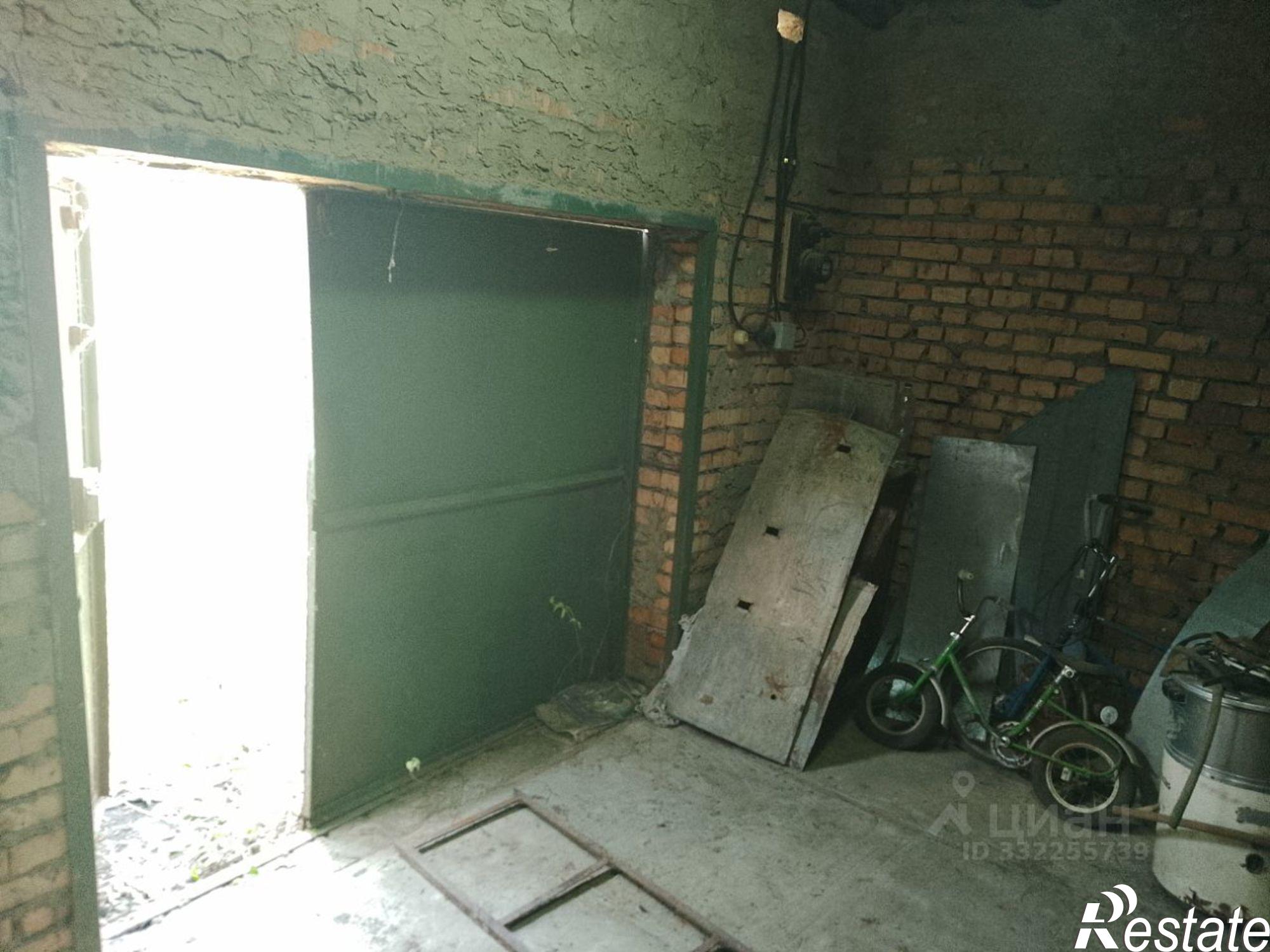 Купить гараж, место в паркинге за 1 100 010 рублей на ул Ягодная, 28