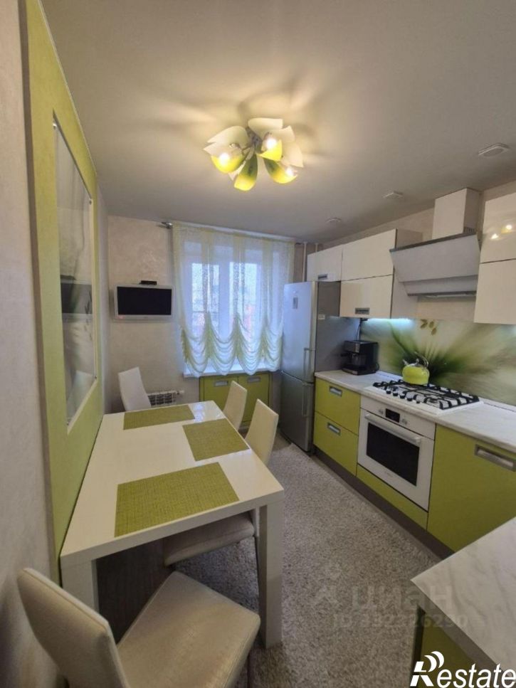 3-комн квартира пр-кт Строителей, 11,  д. 11