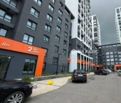 2-комн, 81кв м, этаж 7/17 ул Глазунова, 10