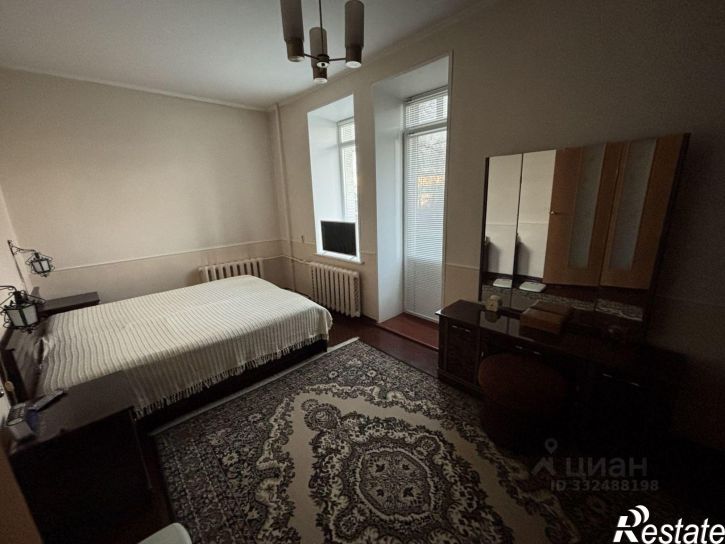 3-комн квартира ул Славы, 5,  д. 5