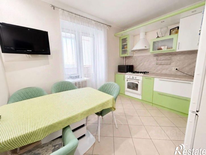 3-комн квартира пр-д Виноградный 5-й, 8,  д. 8
