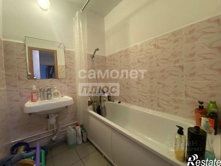 2-комн квартира ул Сузюмова, 1,  д. 1