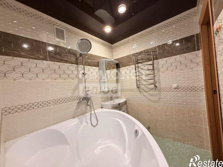 3-комн квартира ул Новоселов, 115,  д. 115