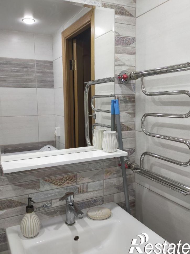 3-комн квартира Тепличная , 8