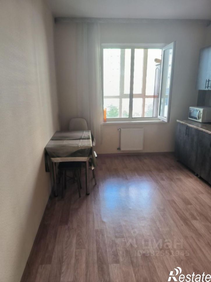 1-комн квартира пр-кт Победы, 96В,  д. 96В
