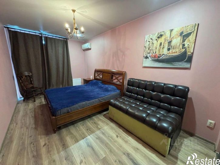 3-комн квартира ул Лозицкой, 1А,  д. 1А