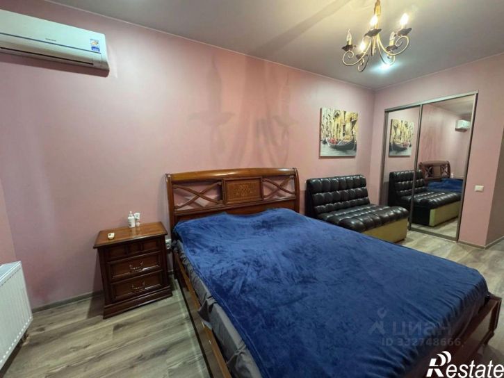 3-комн квартира ул Лозицкой, 1А,  д. 1А