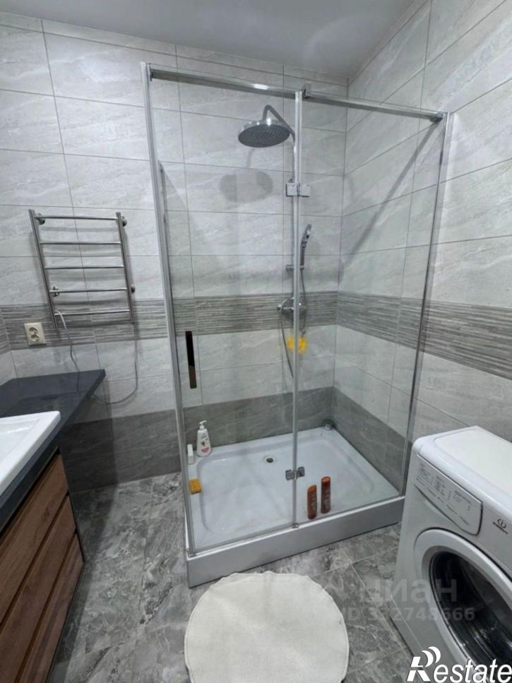 3-комн квартира ул Лозицкой, 1А,  д. 1А