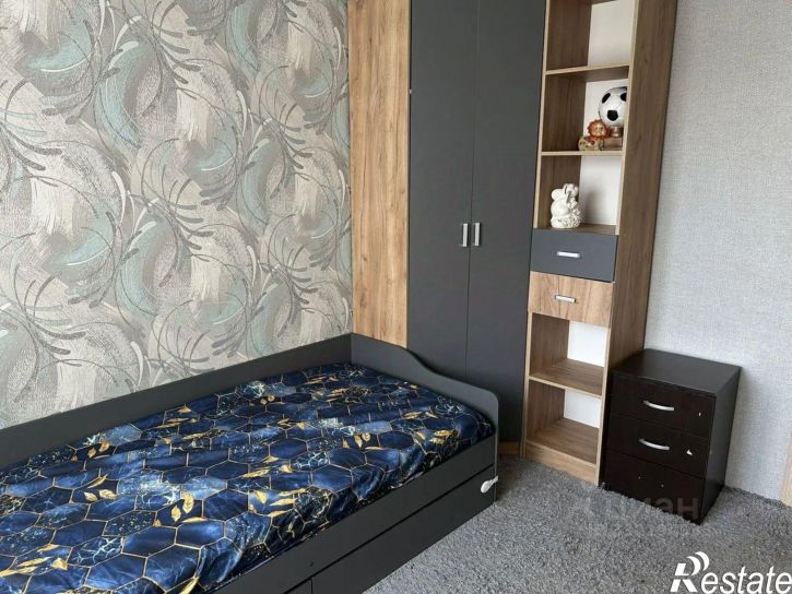 3-комн квартира ул Ладожская, 5,  д. 5