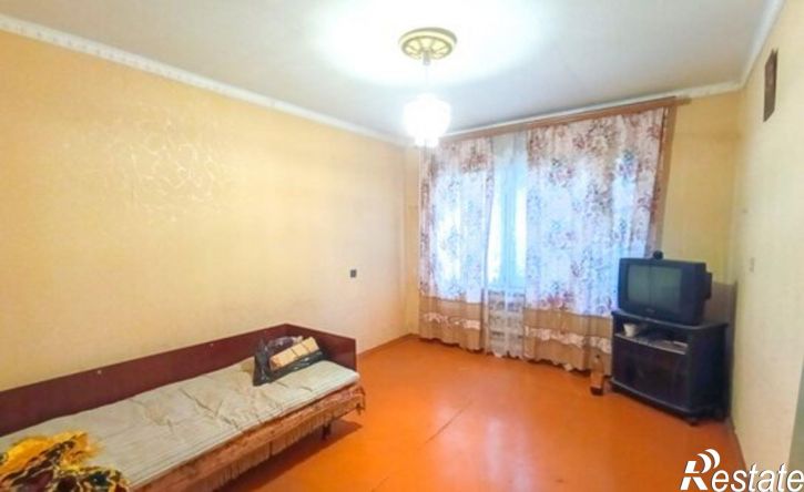 2-комн квартира ул 8 Марта, 15,  д. 15