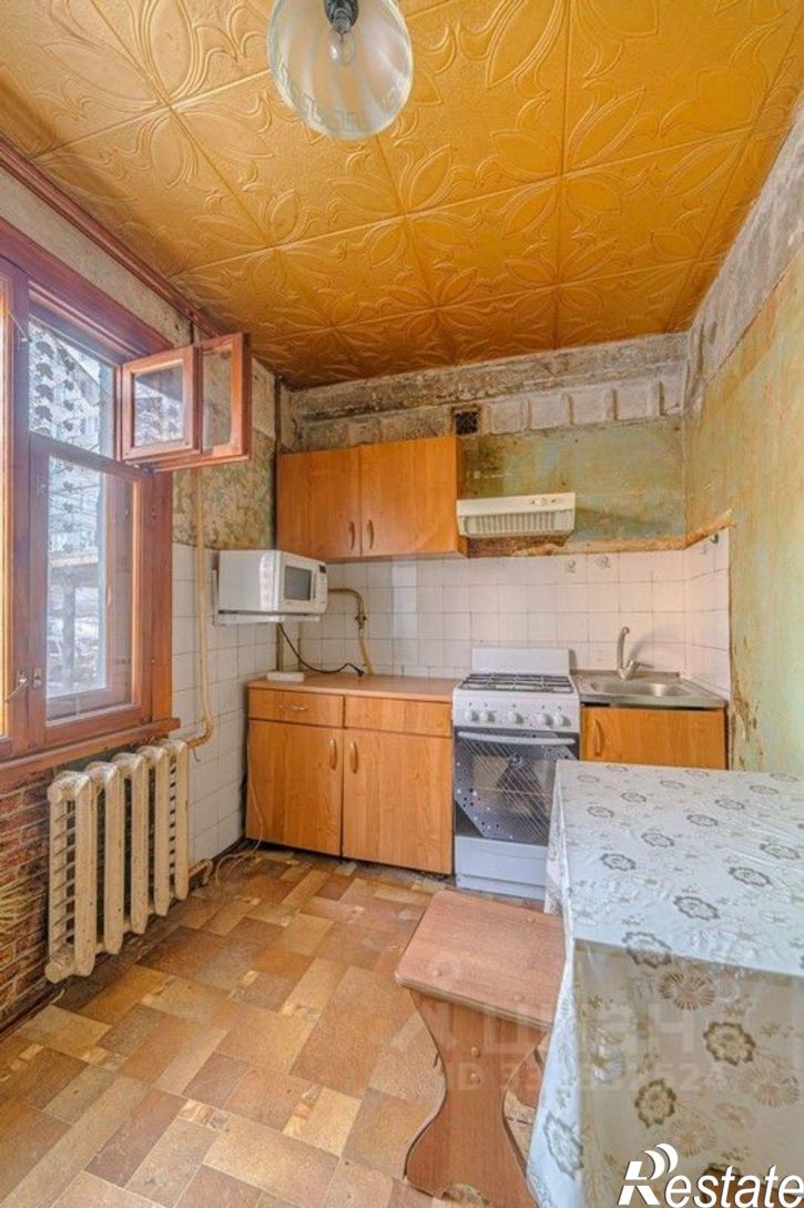 3-комн квартира пр-кт Победы, 105,  д. 105
