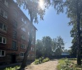 комната 30 кв м Титова ул, 14