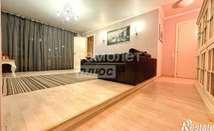 3-комн квартира ул Воронова, 8,  д. 8