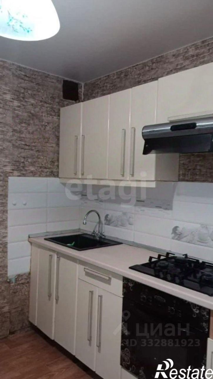 3-комн квартира ул Кижеватова, 27,  д. 27