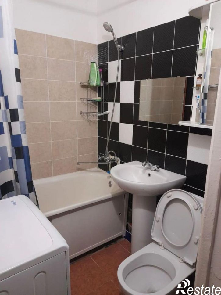 2-комн квартира Вяземского ул, 35
