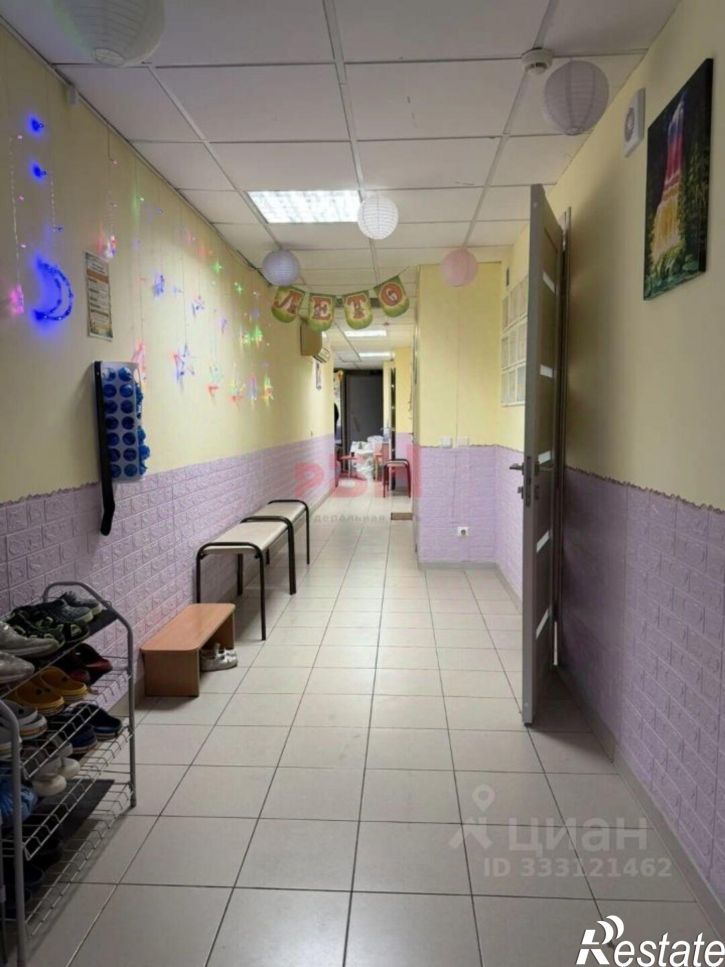 Торговое помещение пр-кт Строителей, 70А,  д. 70А
