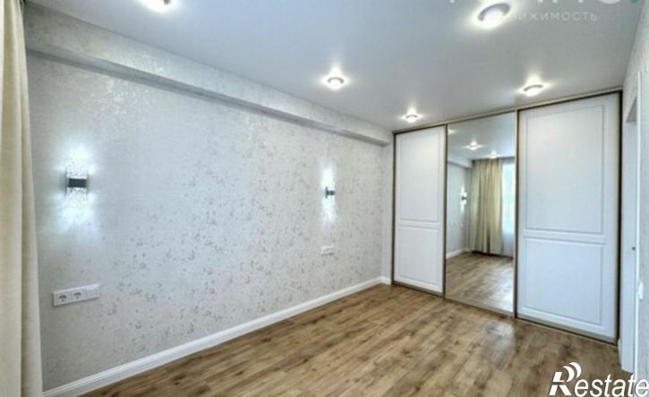 2-комн квартира ул Генерала Глазунова, 3,  д. 3