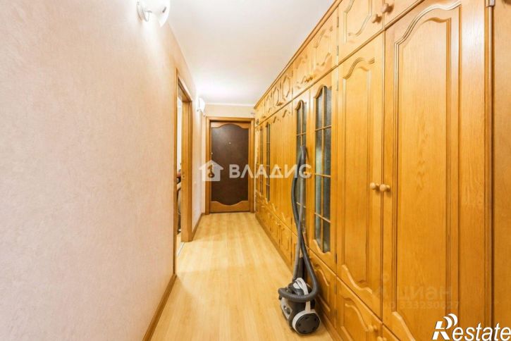 3-комн квартира ул Ладожская, 33,  д. 33