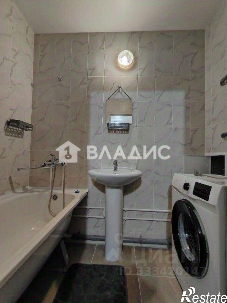 2-комн квартира ул Героя России Сергеева, 10,  д. 10