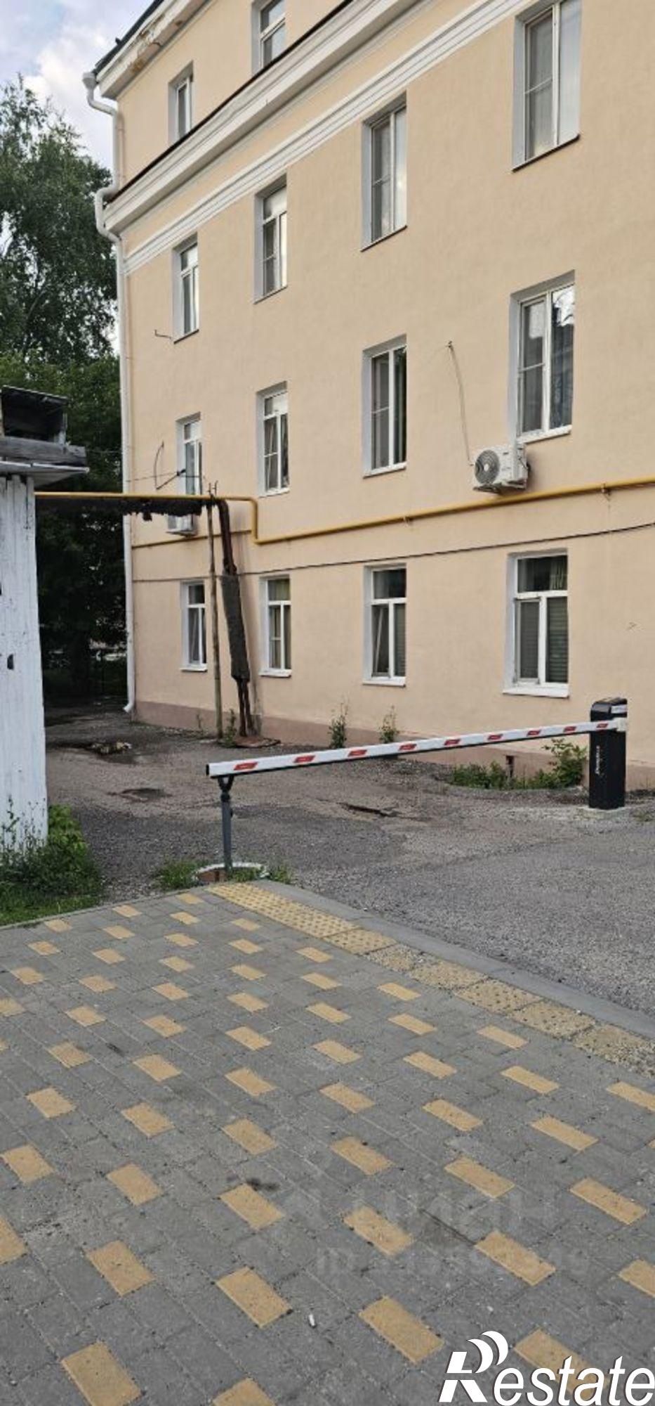 Купить ОСЗ, отдельно стоящее здание за 5 800 080 рублей на ул Октябрьская, 6