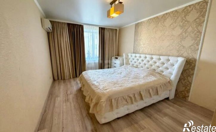 3-комн квартира улица Антонова, 70,  д. 70