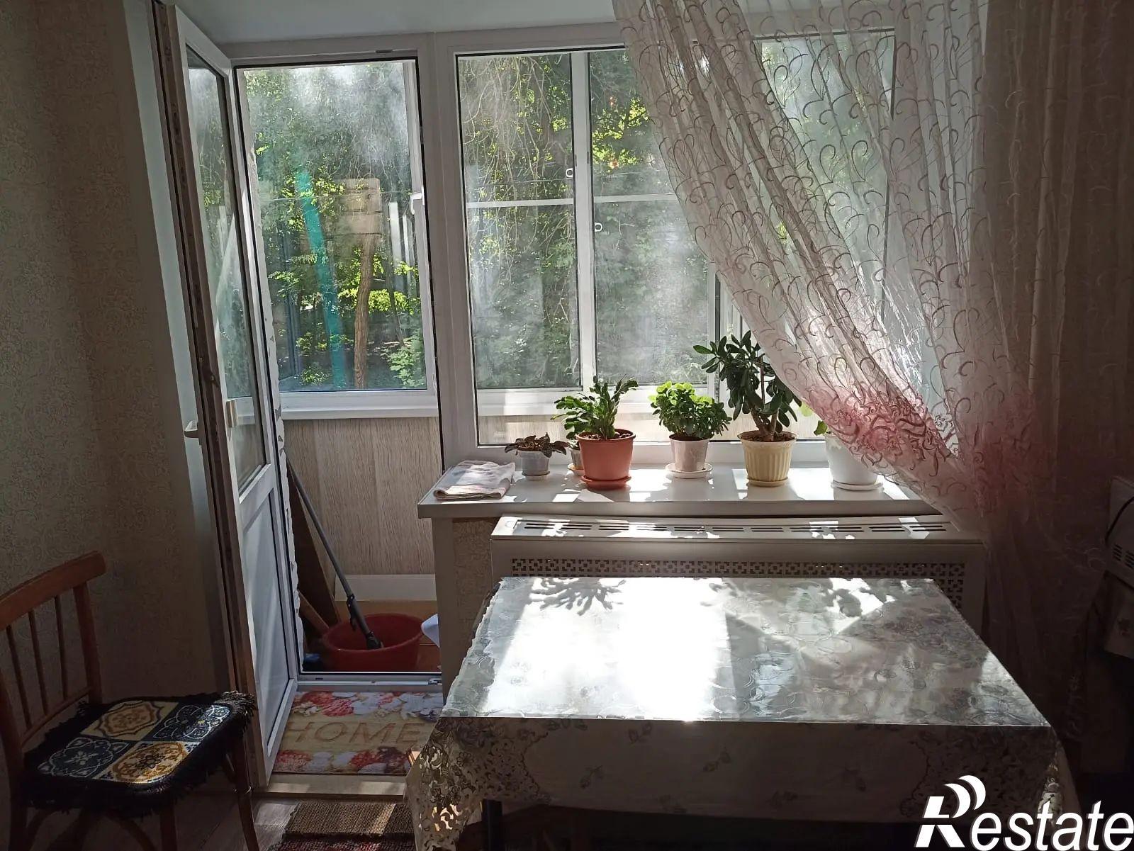 Сдать комнату за 7 000 рублей на Попова, 8а