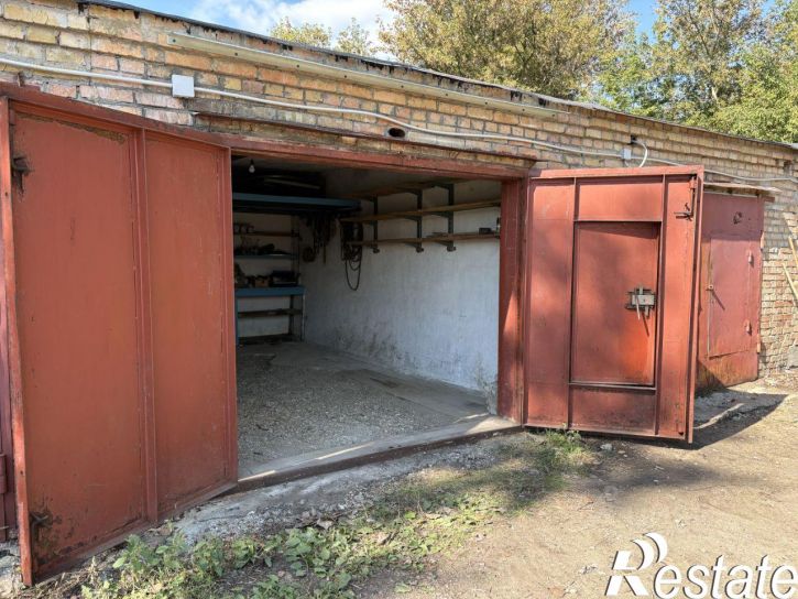 Гараж/парковка улица Бурмистрова, 4А,  д. 4А