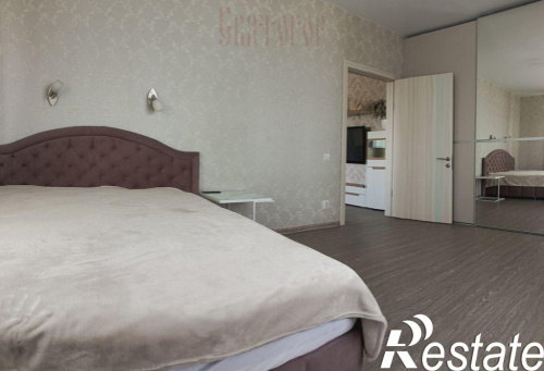 Продажа 2-комн квартиры Антонова ул, 5г