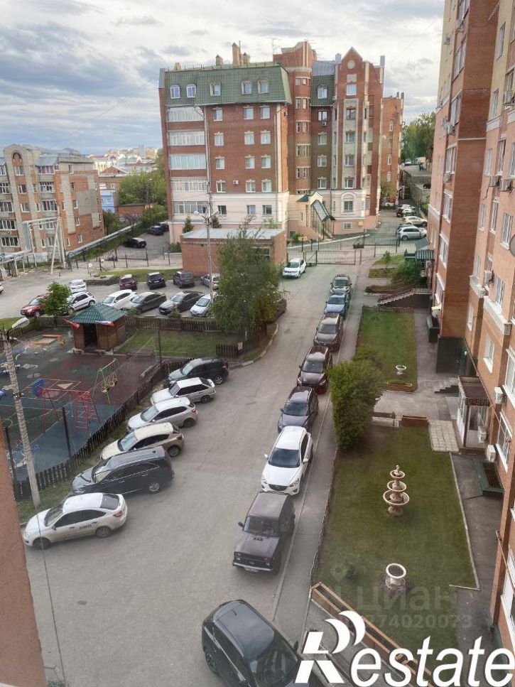 3-комн квартира улица Володарского, 17,  д. 17