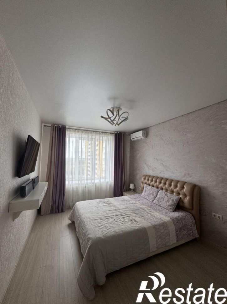 3-комн квартира Лозицкой, 8