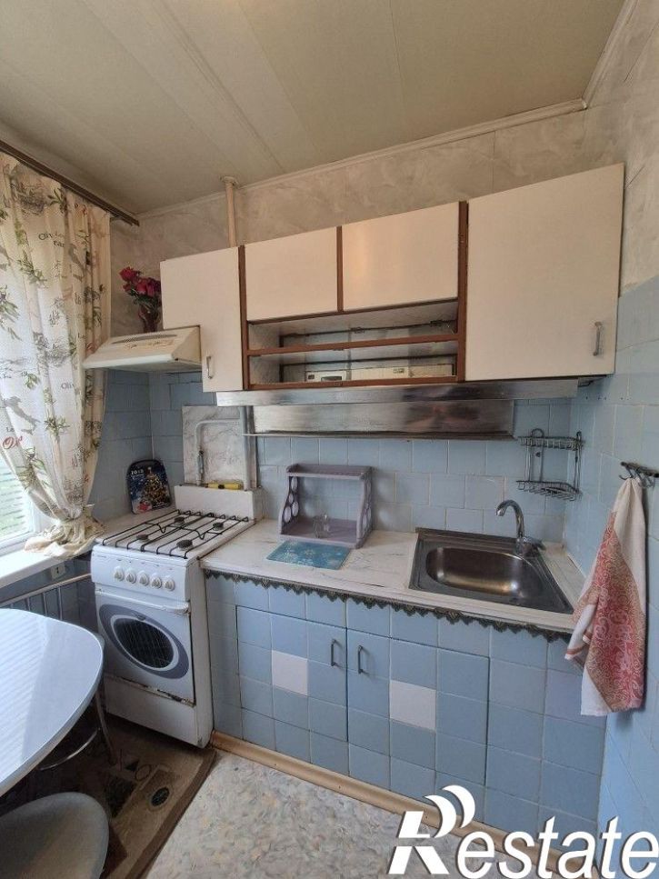 2-комн квартира Ворошилова ул, 32