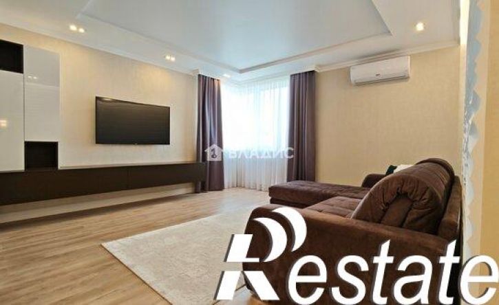 3-комн квартира улица Богданова, 14,  д. 14
