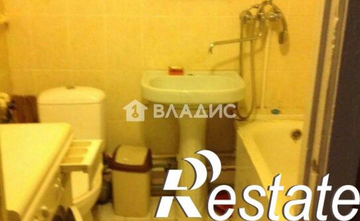 1-комн квартира улица 8 Марта, 25,  д. 25