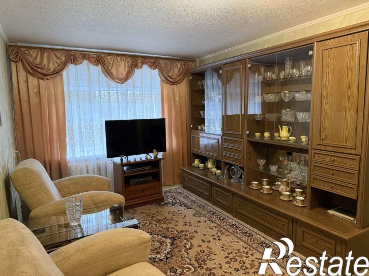 3-комн квартира Победы пр-кт, 138