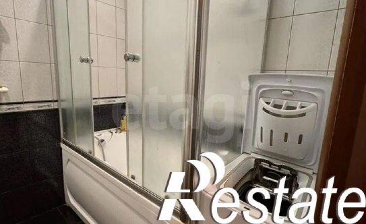 2-комн квартира улица Краснова, 40,  д. 40