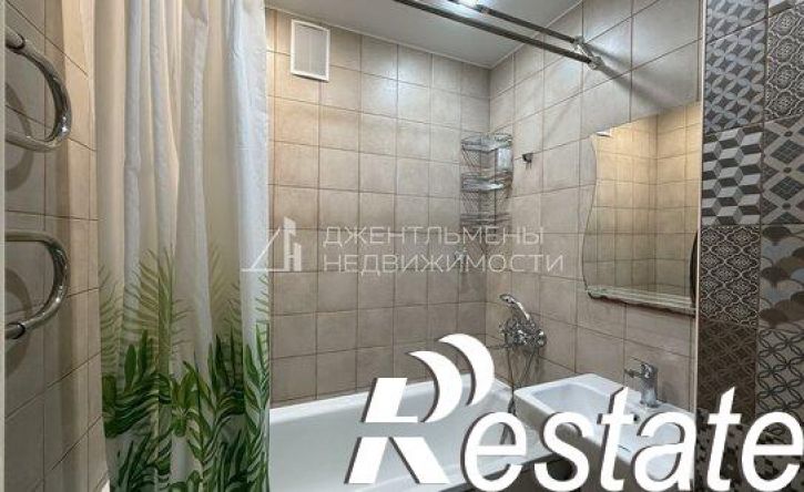 2-комн квартира улица Генерала Глазунова, 19,  д. 19