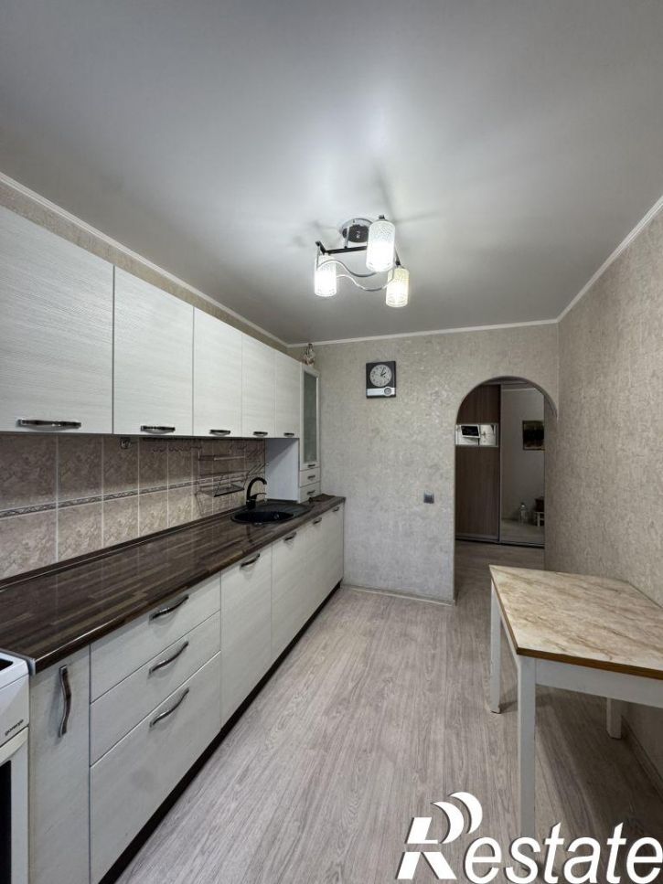3-комн квартира Кулакова ул, 4