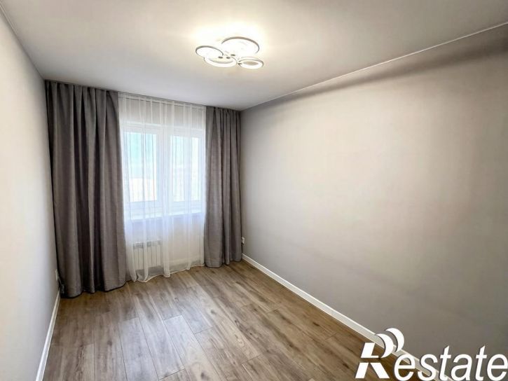 3-комн квартира ладожская, 35