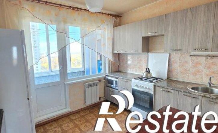 3-комн квартира улица 8 Марта, 27Б,  д. 27Б