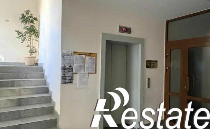 3-комн квартира улица Карпинского, 35А,  д. 35А