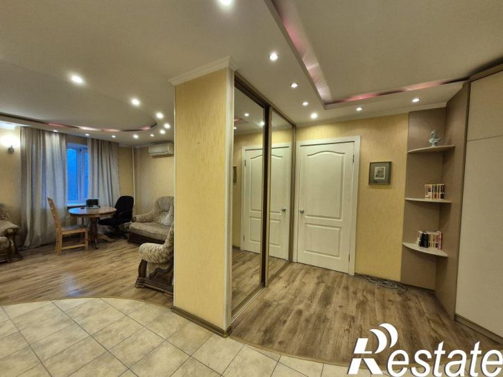 2-комн квартира Селикатная ул, 18